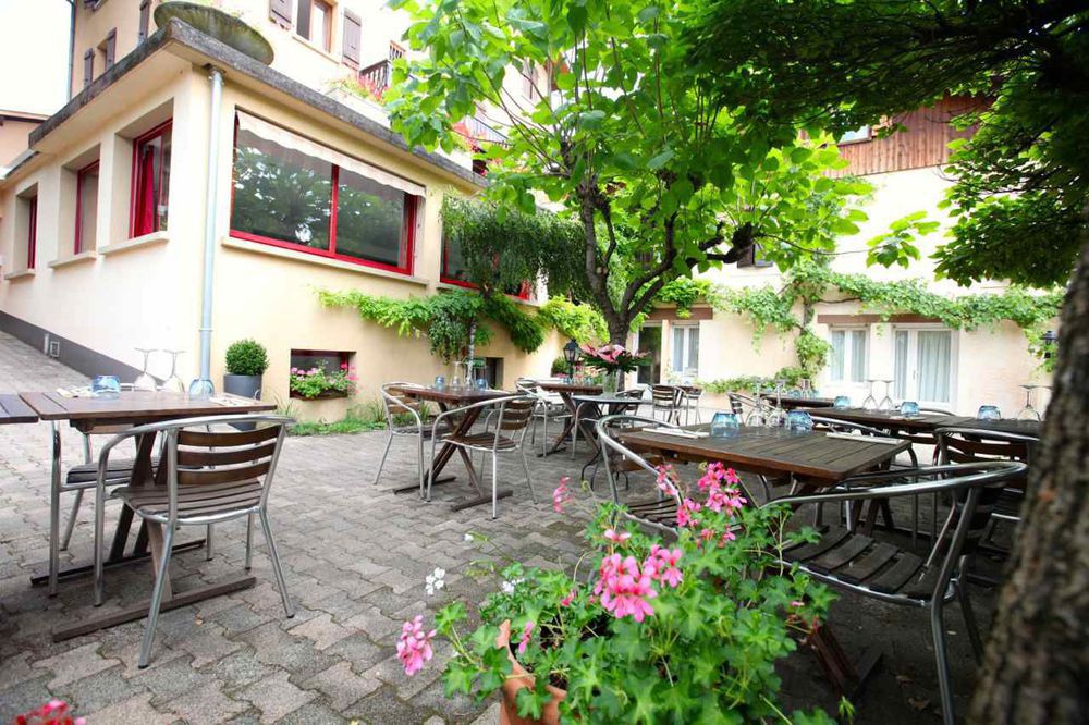La Terrasse Fleurie, Logis, Hotel Et Restaurant Divonne-les-Bains Restaurant billede