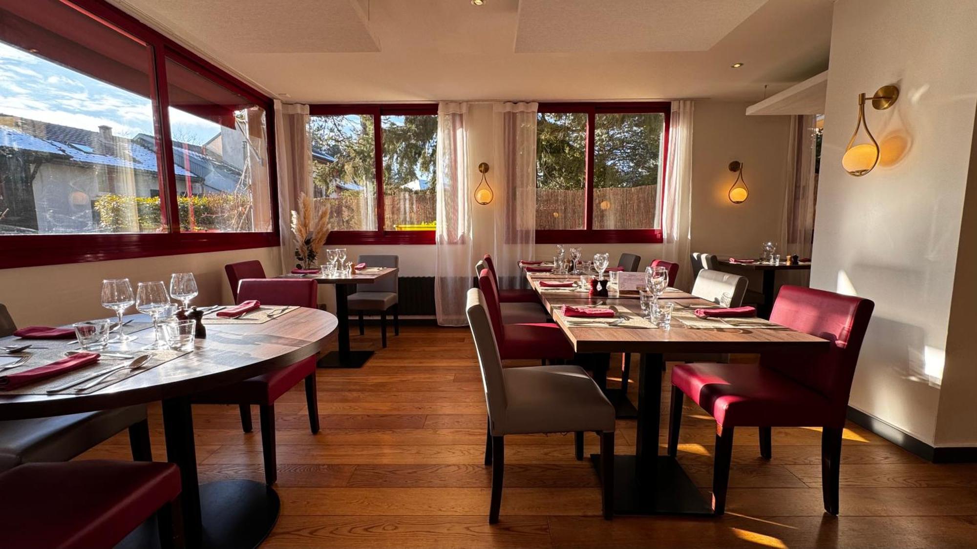 La Terrasse Fleurie, Logis, Hotel Et Restaurant Divonne-les-Bains Eksteriør billede