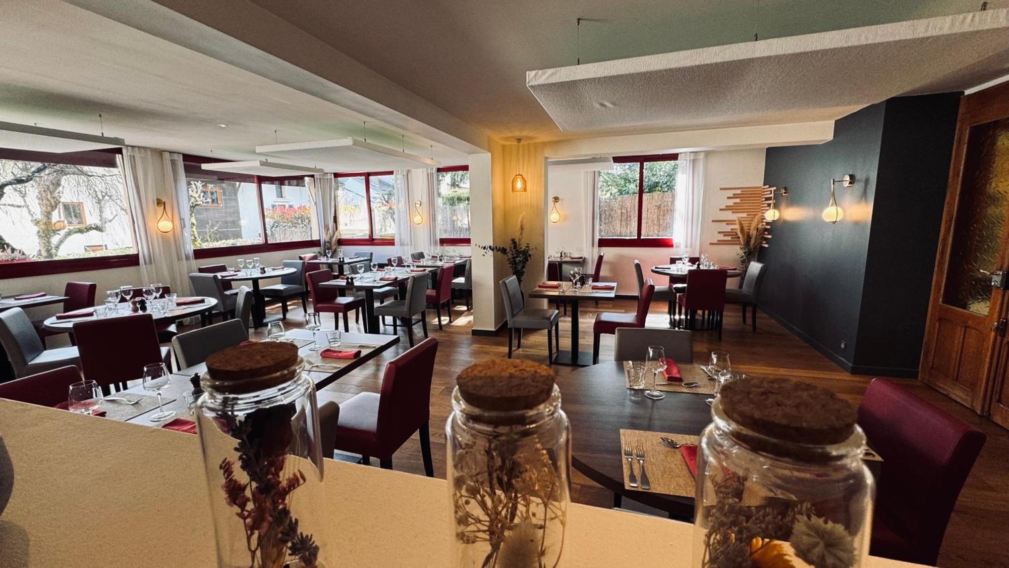 La Terrasse Fleurie, Logis, Hotel Et Restaurant Divonne-les-Bains Eksteriør billede